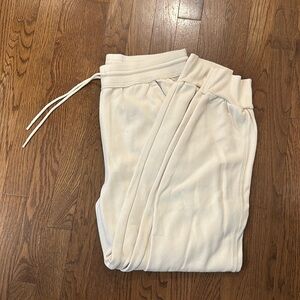 women’s sweatpants